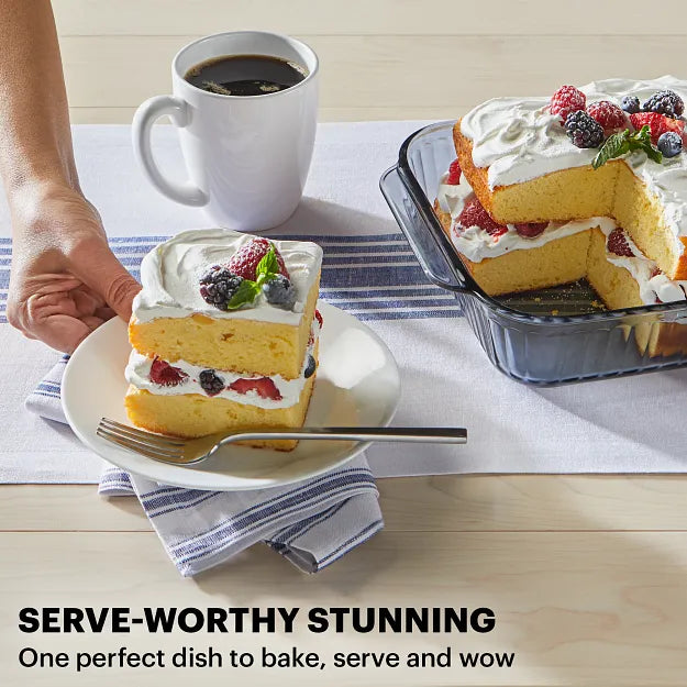 Pyrex® Colors Sculpted Tinted 8" Square Baking Dish with Plastic Lid, Smoke - 图片 3